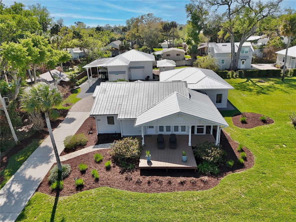 Image 75 of property listing at 210 N RIVERSIDE DRIVE, Edgewater, FL 32132