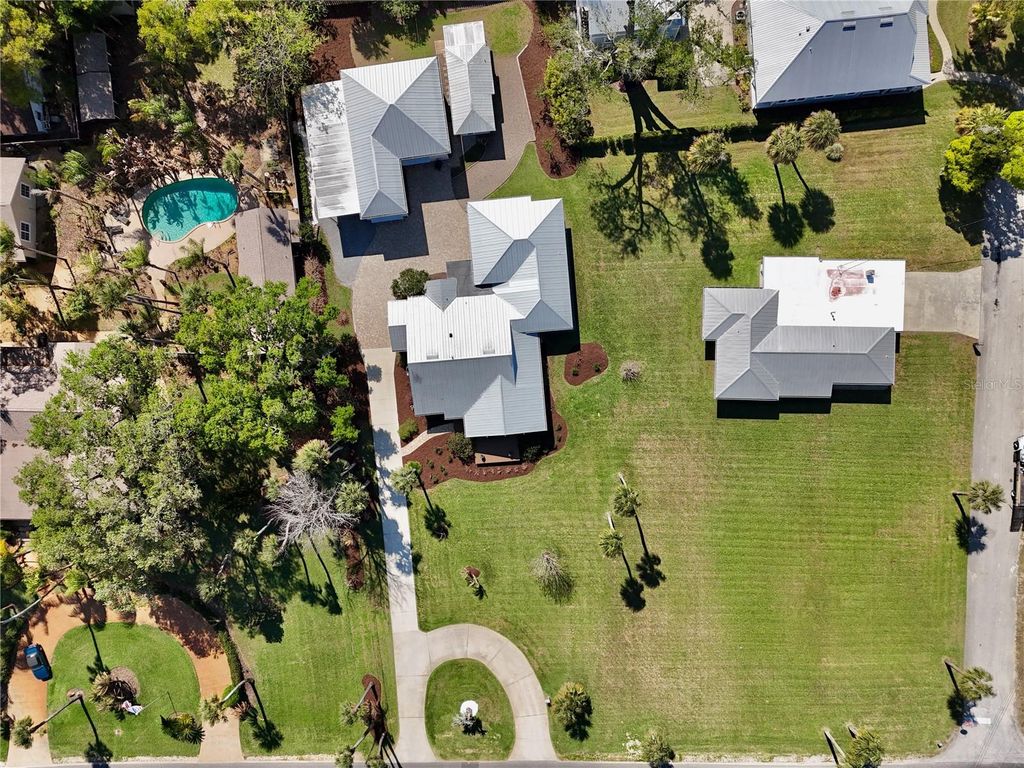 Image 78 of property listing at 210 N RIVERSIDE DRIVE, Edgewater, FL 32132