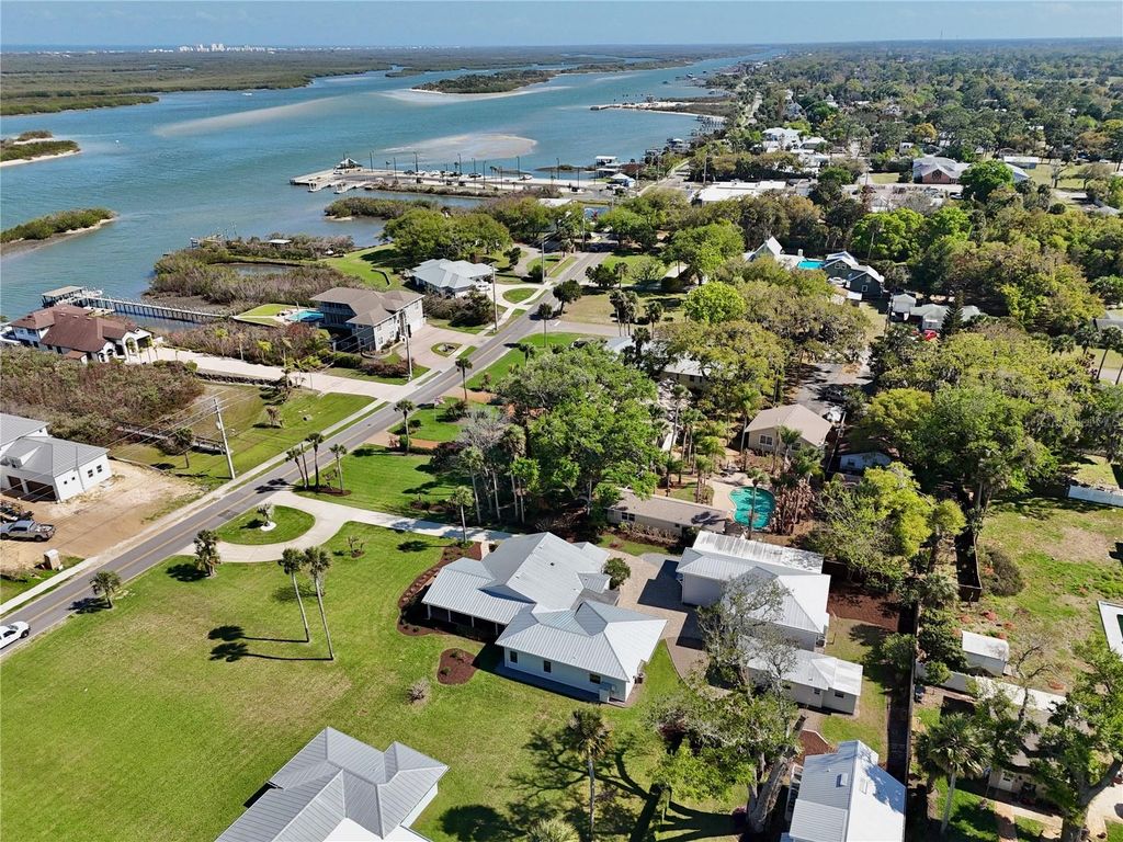 Image 83 of property listing at 210 N RIVERSIDE DRIVE, Edgewater, FL 32132