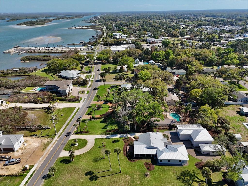 Image 84 of property listing at 210 N RIVERSIDE DRIVE, Edgewater, FL 32132