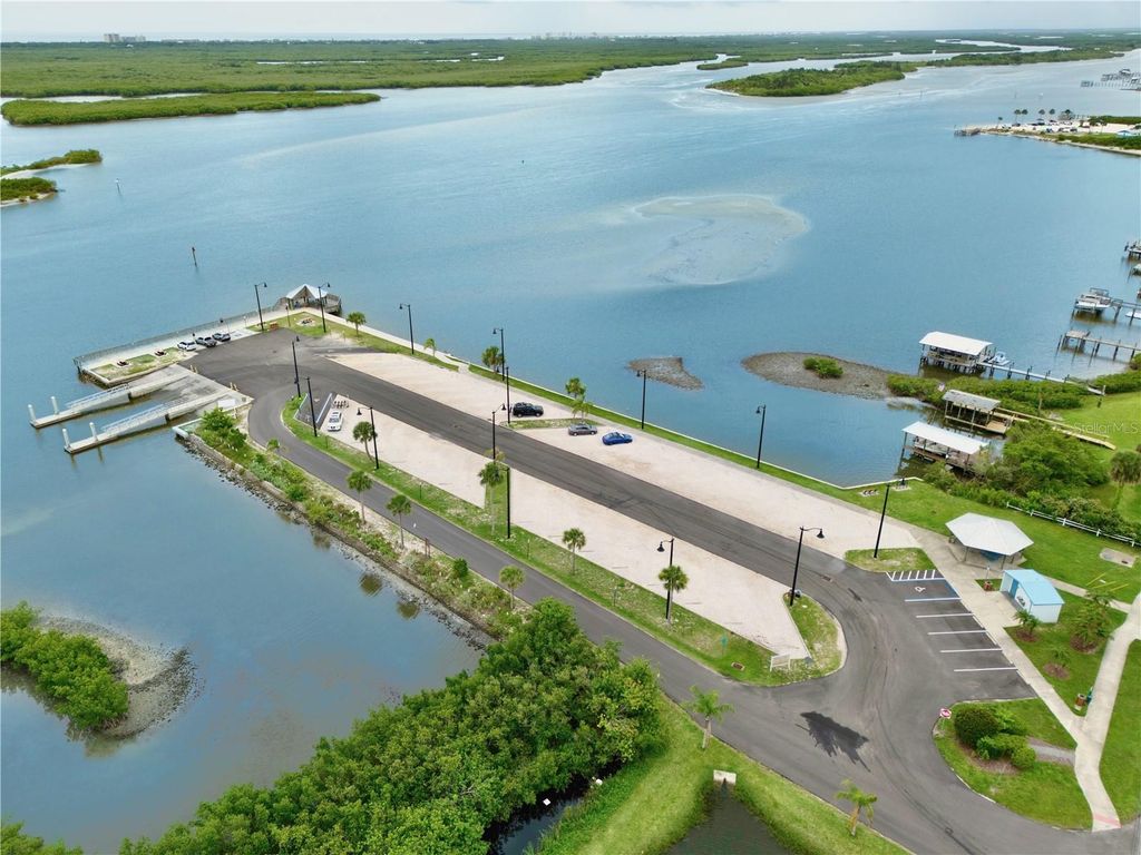 Image 90 of property listing at 210 N RIVERSIDE DRIVE, Edgewater, FL 32132