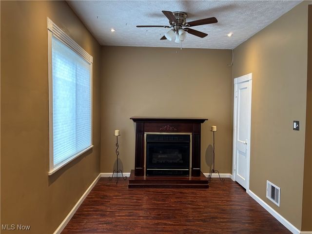 32 Linden Avenue, Niles, OH 44446