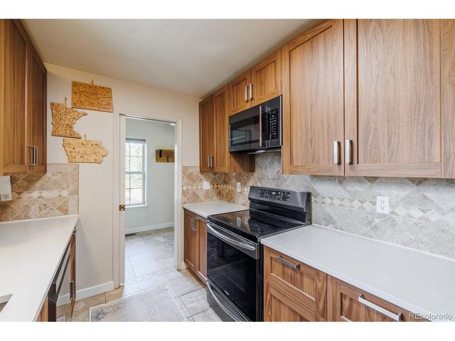 21 Shadowood Pl, Woodland Park, CO 80863