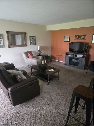 1115 Canyon View Road 402, Sagamore Hills, OH 44067