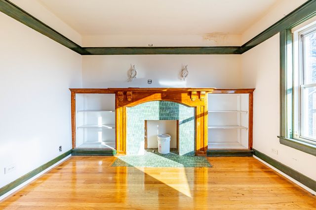 652 W Garfield Boulevard, Chicago, IL 60609