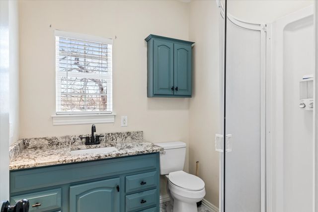 106 White Oak Drive, Mabank, TX 75156