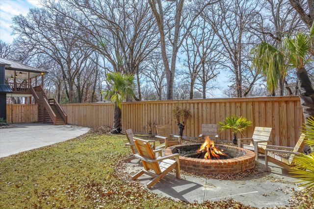 106 White Oak Drive, Mabank, TX 75156