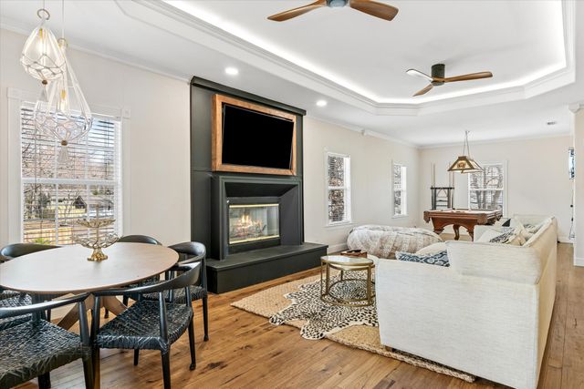 106 White Oak Drive, Mabank, TX 75156