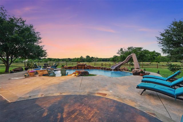 12201 Madison Lane, Justin, TX 76247