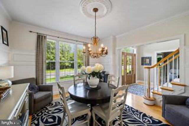 1096 COUNTRY CLUB RD, Camp Hill, PA 17011