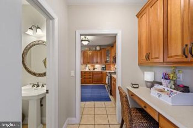 1096 COUNTRY CLUB RD, Camp Hill, PA 17011