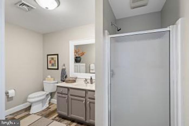 1096 COUNTRY CLUB RD, Camp Hill, PA 17011