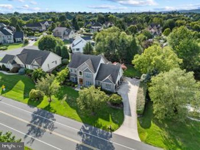 1096 COUNTRY CLUB RD, Camp Hill, PA 17011