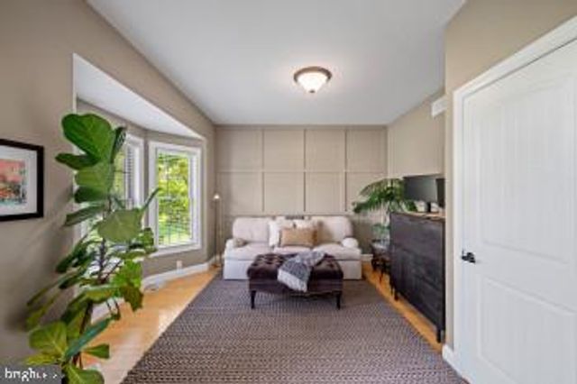 1096 COUNTRY CLUB RD, Camp Hill, PA 17011