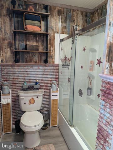 6 N FRONT STREET, Wormleysburg, PA 17043