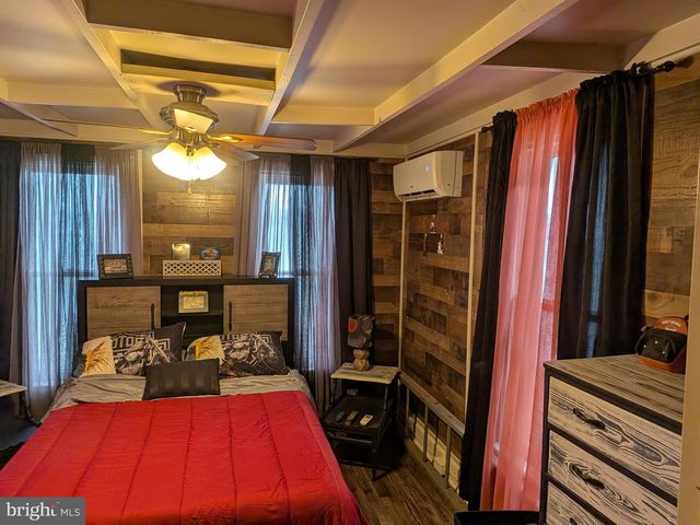 6 N FRONT STREET, Wormleysburg, PA 17043