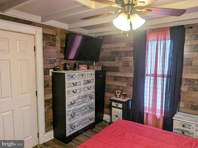 6 N FRONT STREET, Wormleysburg, PA 17043