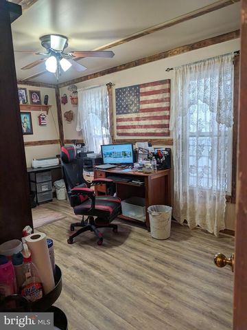 6 N FRONT STREET, Wormleysburg, PA 17043