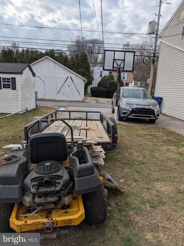 6 N FRONT STREET, Wormleysburg, PA 17043