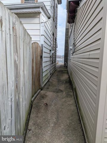 6 N FRONT STREET, Wormleysburg, PA 17043