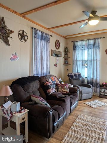 6 N FRONT STREET, Wormleysburg, PA 17043