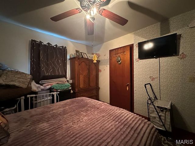 708 N Hickory Street, Dexter, MO 63841