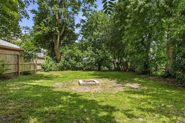 1126 32nd Street NE, Cedar Rapids, IA 52402