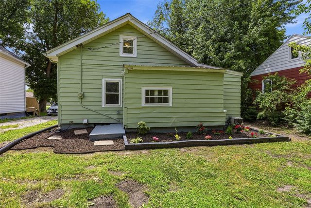 1126 32nd Street NE, Cedar Rapids, IA 52402
