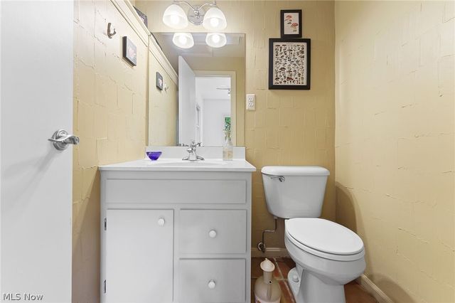 5268 Edenhurst Road, Lyndhurst, OH 44124