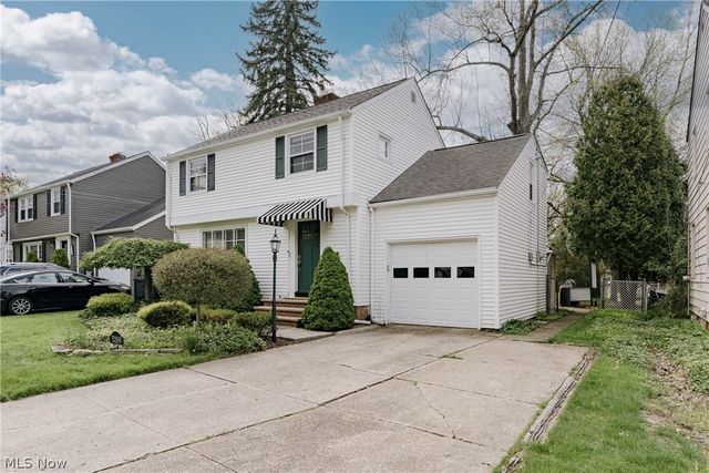 5268 Edenhurst Road, Lyndhurst, OH 44124