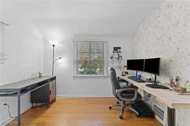 5268 Edenhurst Road, Lyndhurst, OH 44124