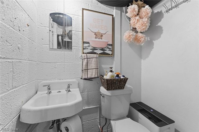 5268 Edenhurst Road, Lyndhurst, OH 44124