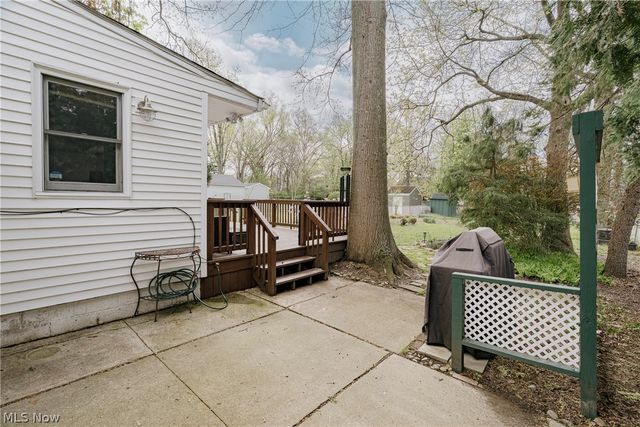 5268 Edenhurst Road, Lyndhurst, OH 44124