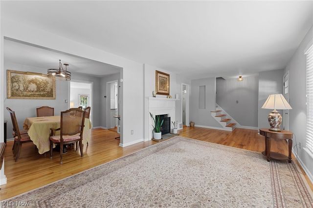 5268 Edenhurst Road, Lyndhurst, OH 44124