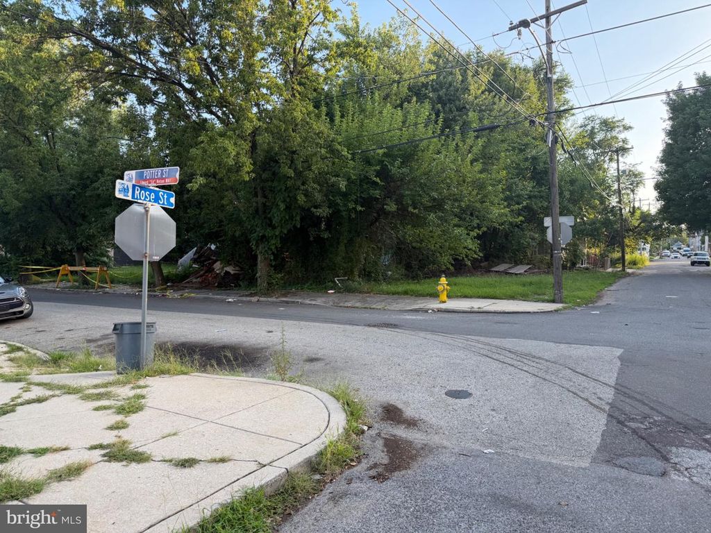 1120 POTTER ST, Chester, PA 19013