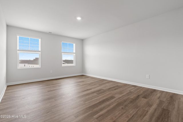 612 S Squires Run Lane, Richlands, NC 28574