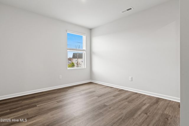 612 S Squires Run Lane, Richlands, NC 28574