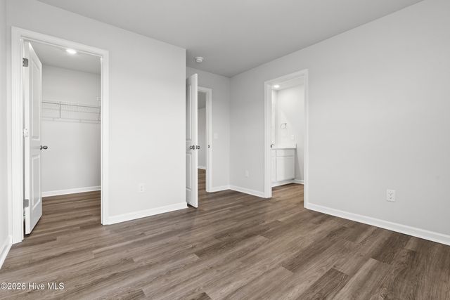 612 S Squires Run Lane, Richlands, NC 28574