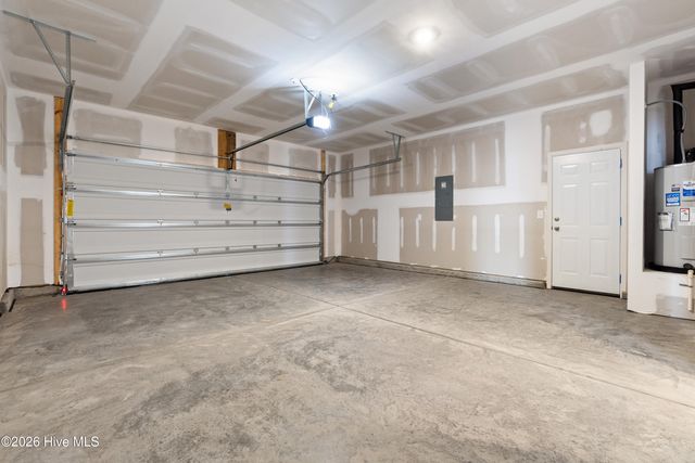 612 S Squires Run Lane, Richlands, NC 28574