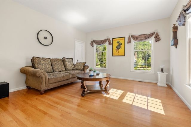 3 Cardinal Dr, Westwood, MA 02090