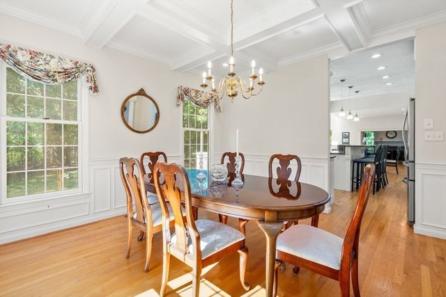 3 Cardinal Dr, Westwood, MA 02090