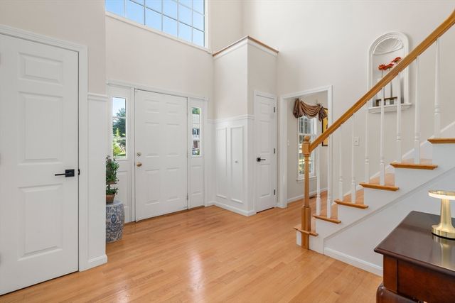 3 Cardinal Dr, Westwood, MA 02090