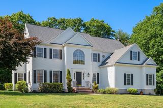 3 Cardinal Dr, Westwood, MA 02090