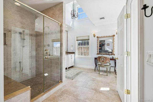 23 Meadow Lane, Westhampton Beach, NY 11978