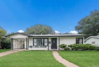 323 CRAIGMONT LN, San Antonio, TX 78213