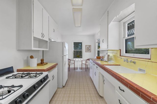 4719 Caroline Dr, San Diego, CA 92115