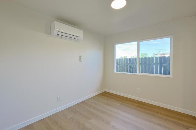 5740 Midwick St, San Diego, CA 92139