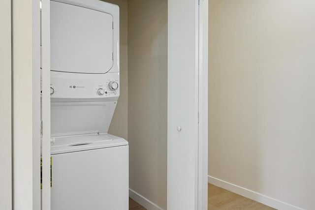 5740 Midwick St, San Diego, CA 92139