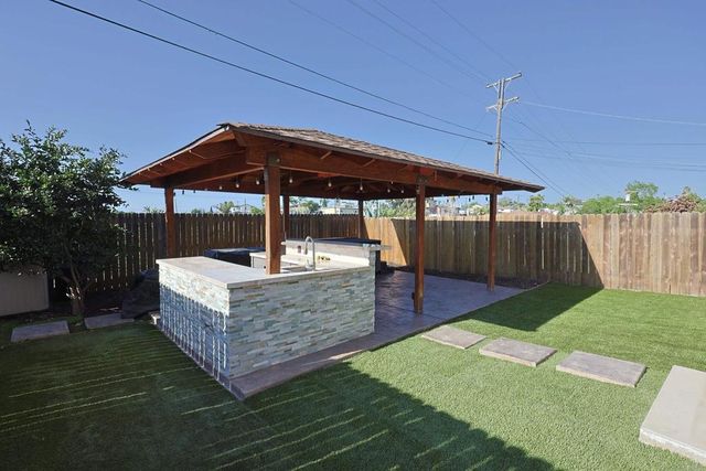 5740 Midwick St, San Diego, CA 92139