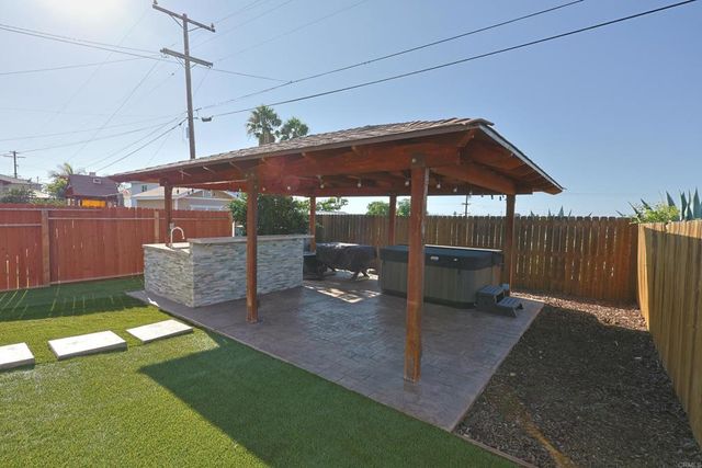 5740 Midwick St, San Diego, CA 92139